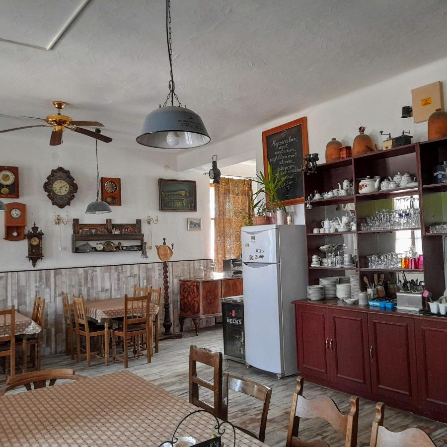 Locomotiv Vendégház Hercegszanto Esterno foto